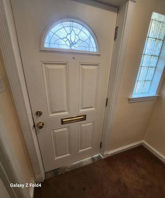 Apartment Cozy 1 Bedroom Business