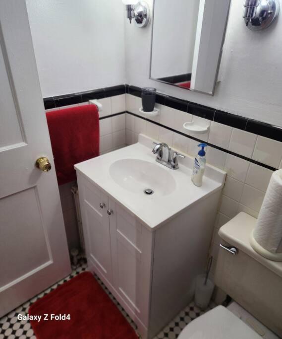 Cozy 1 Bedroom Business * Philadelphia