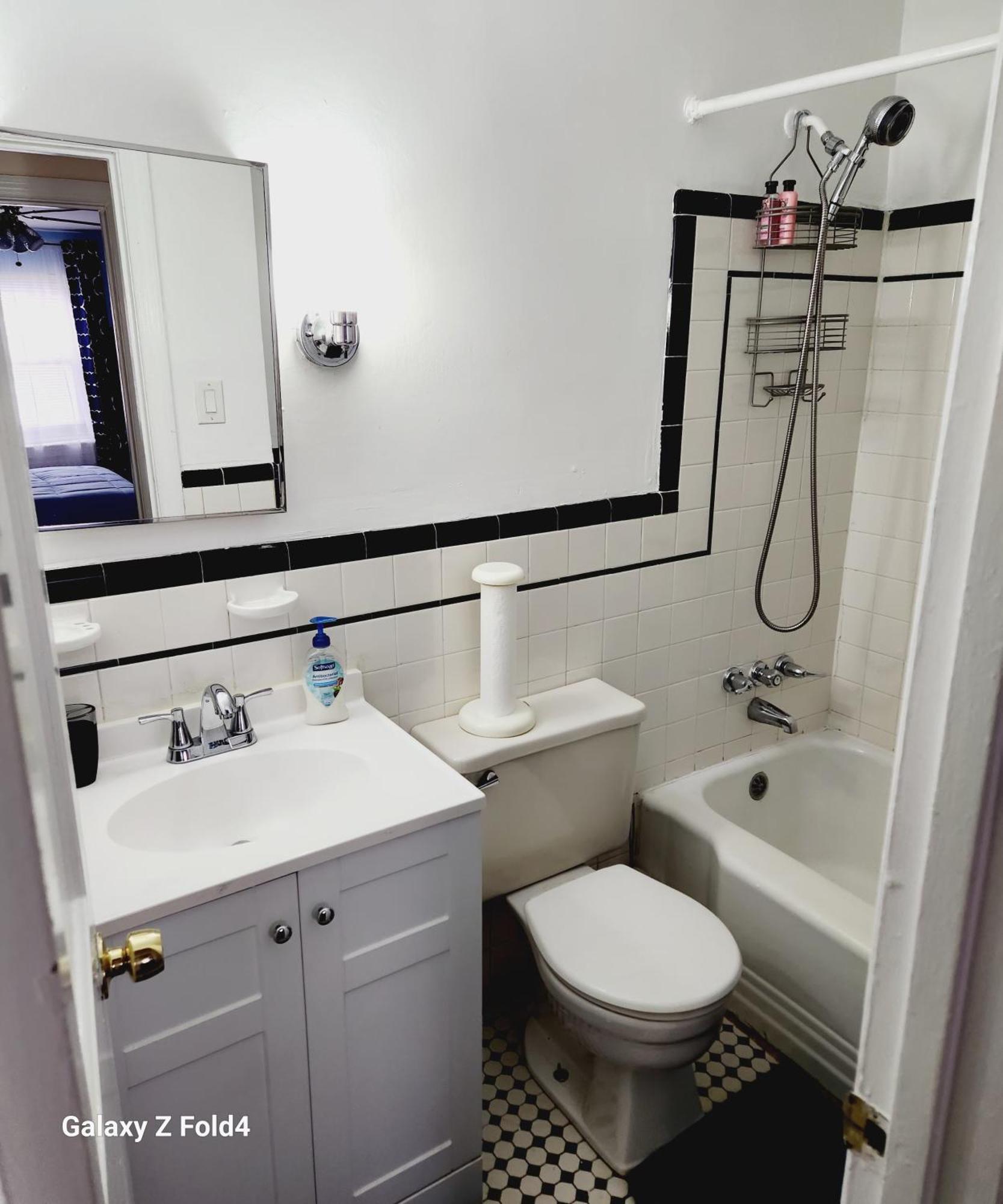 Apartment Cozy 1 Bedroom Business *