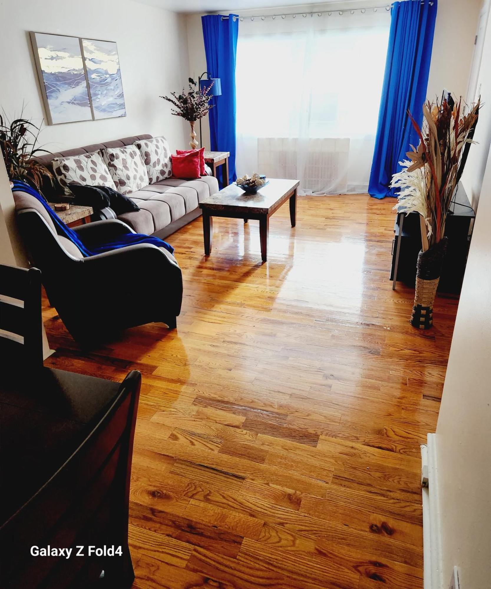 Cozy 1 Bedroom Business *